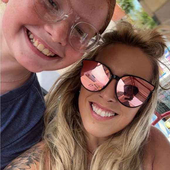 Meet your Posher, Wendy - Picture 5 of 5